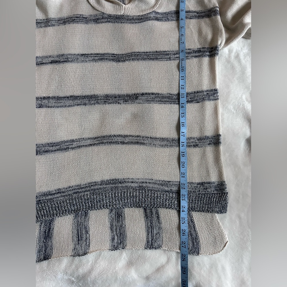 Boho Beachy Striped Hooded Sweater Hi-Low Hem Oversized
Coastal Cozy Top Medium - Picture 10 of 10